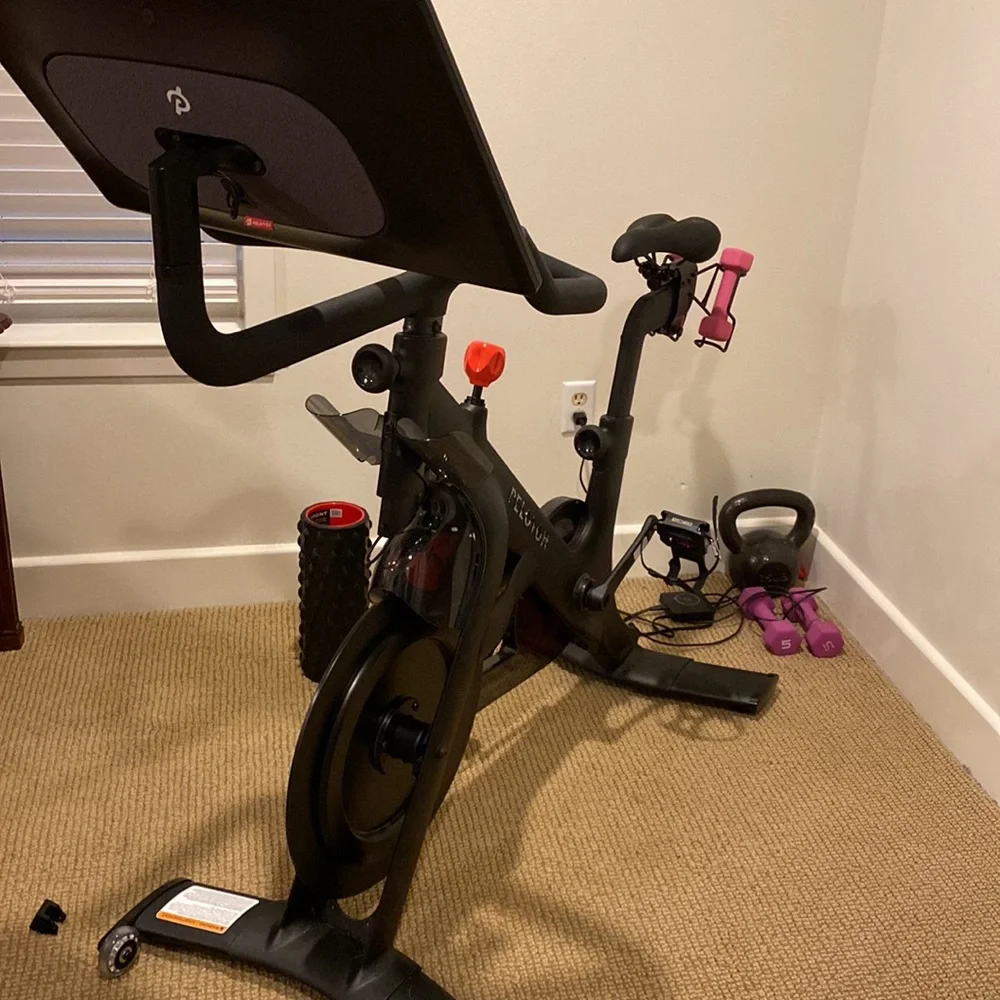 COPY - Peloton Gen 2 touchscreen tablet